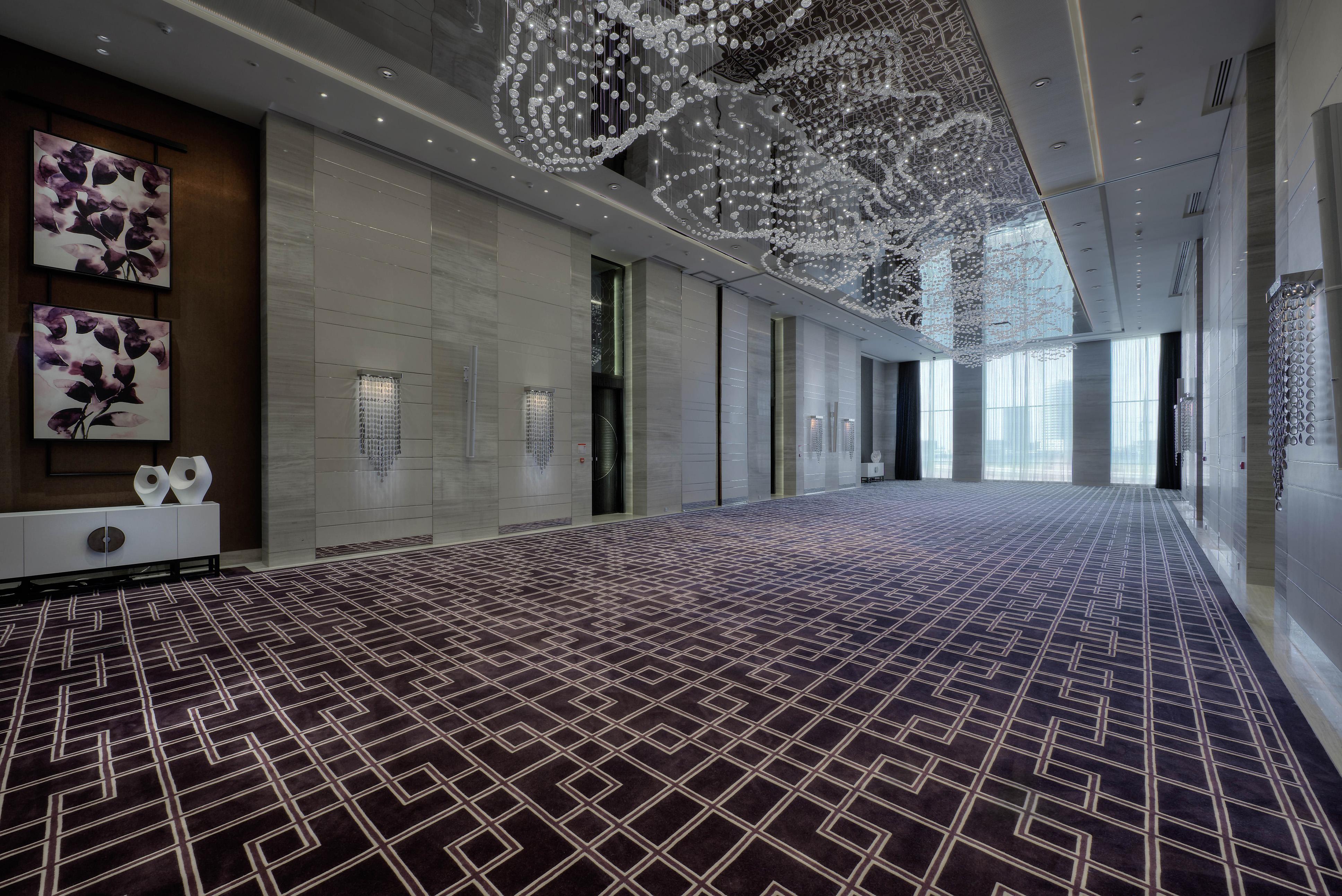 Pullman Downtown Готель 5*