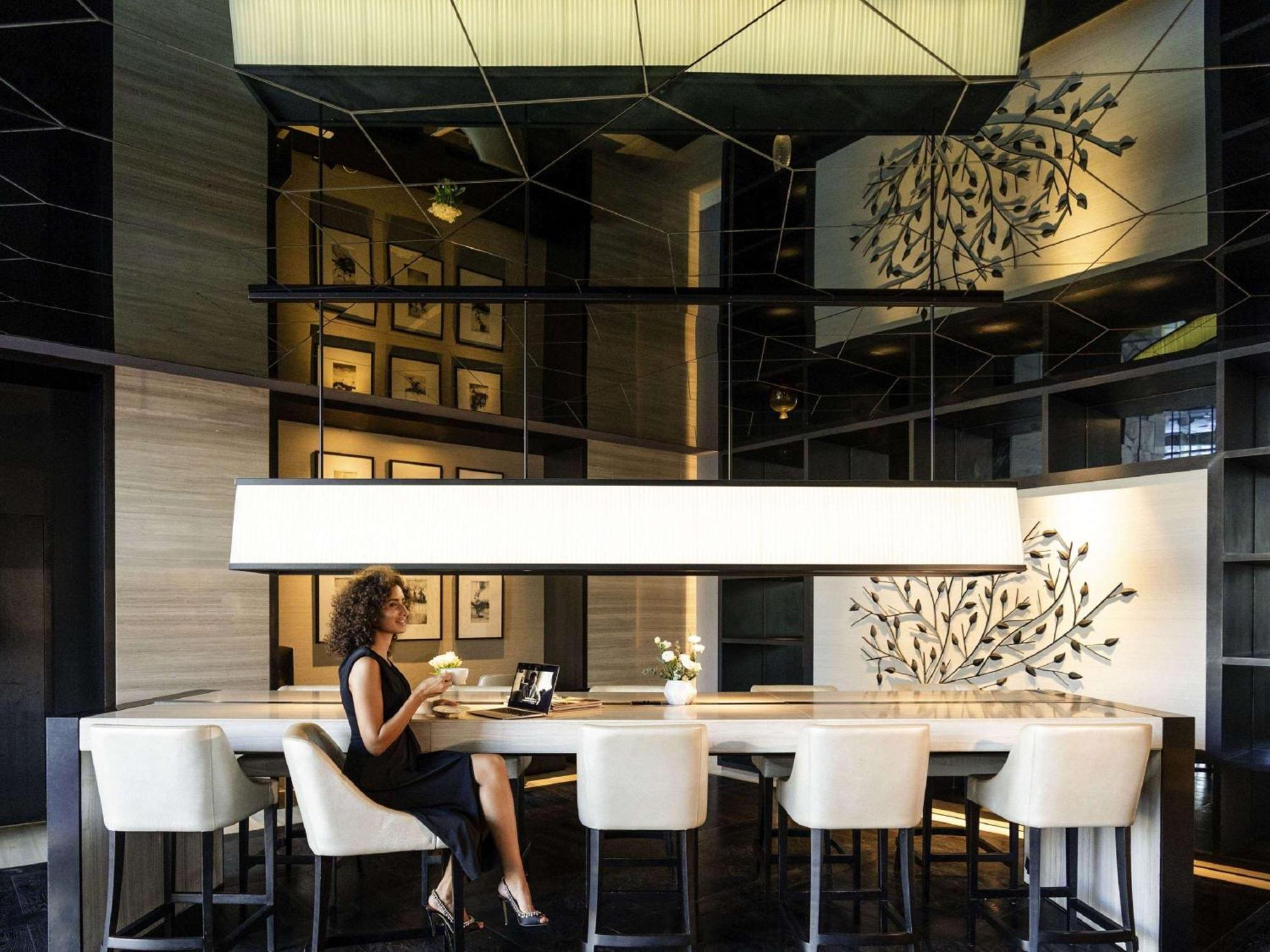 Pullman Downtown 5* Дубай